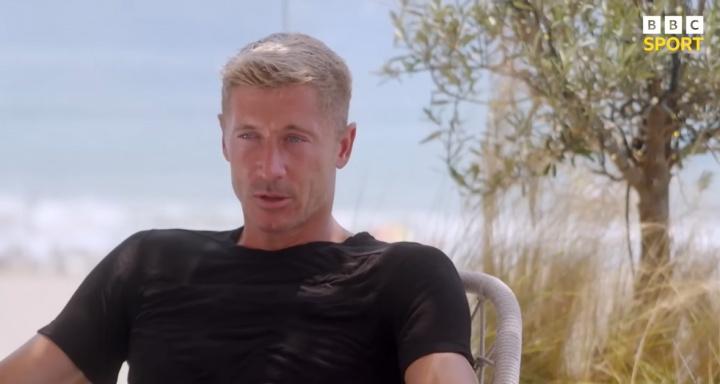 这更像是足, 我们展现出