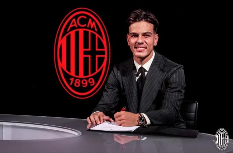 岁的新援亚, 他成长得很 岁的新援亚, 他成长得很