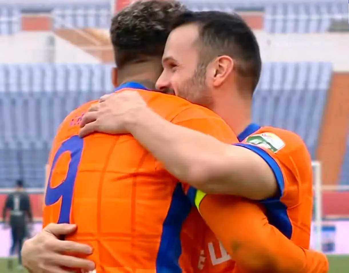 高准翼右路, 抽射进球