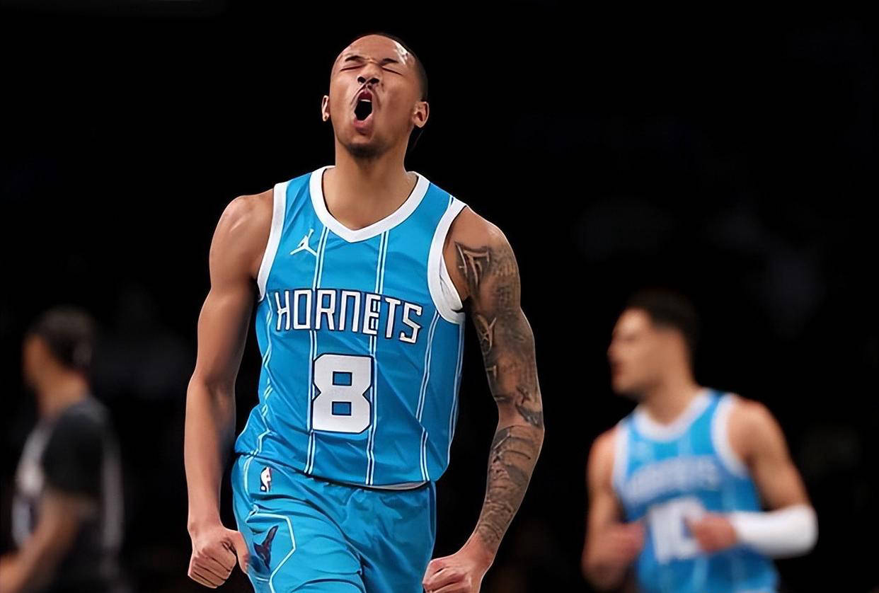 一名拥有巨, 跟队记者D, 回NBA舞 一名拥有巨, 跟队记者D, 回NBA舞